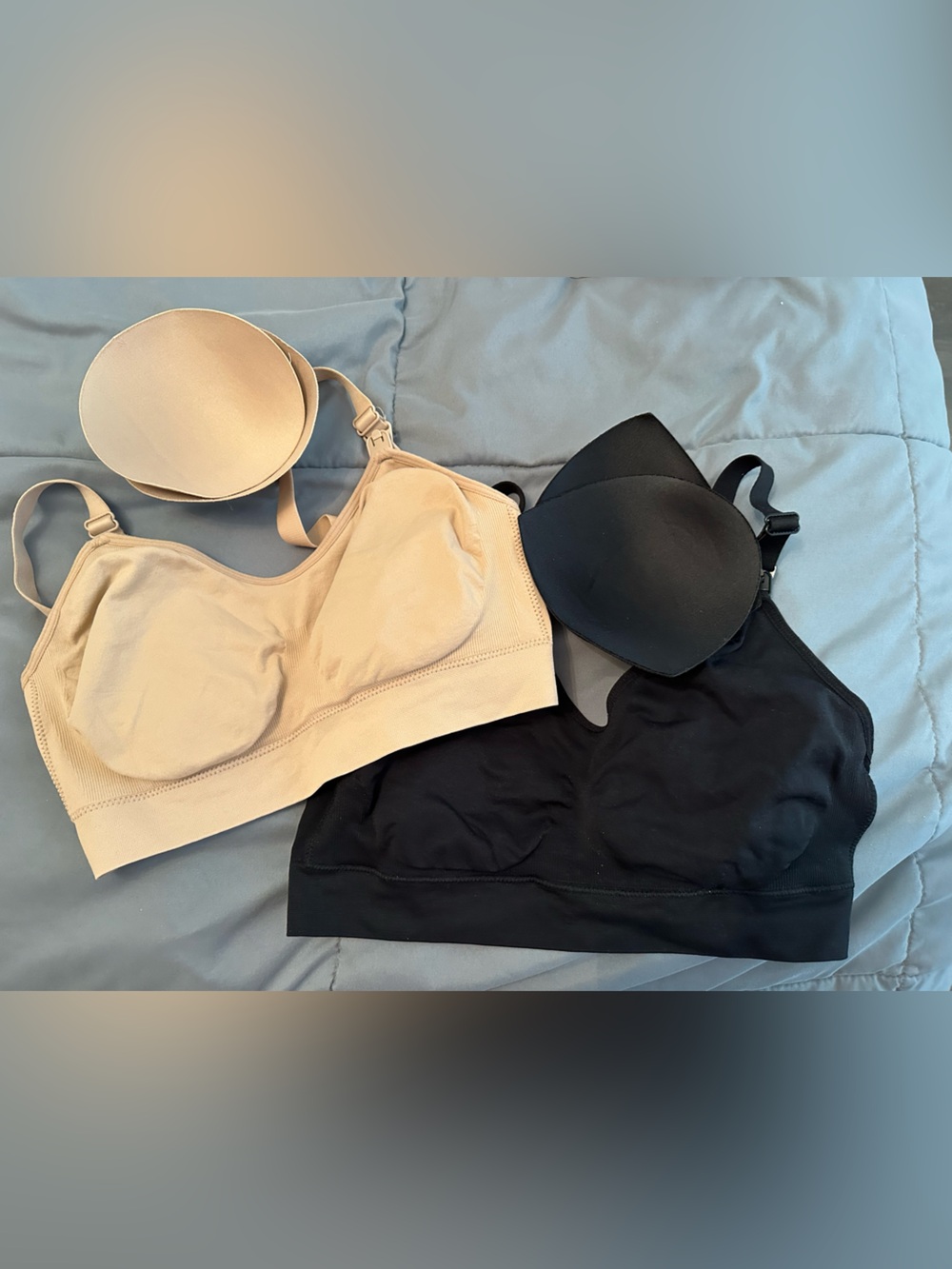 Bundle of 2 Nude and Black Wireless Seamless Nursing Bras